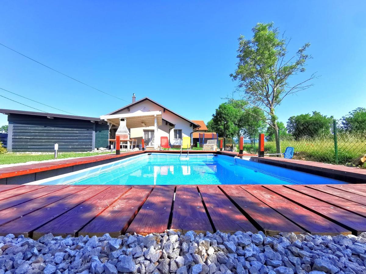 Holiday Home Melani Sinac Екстериор снимка