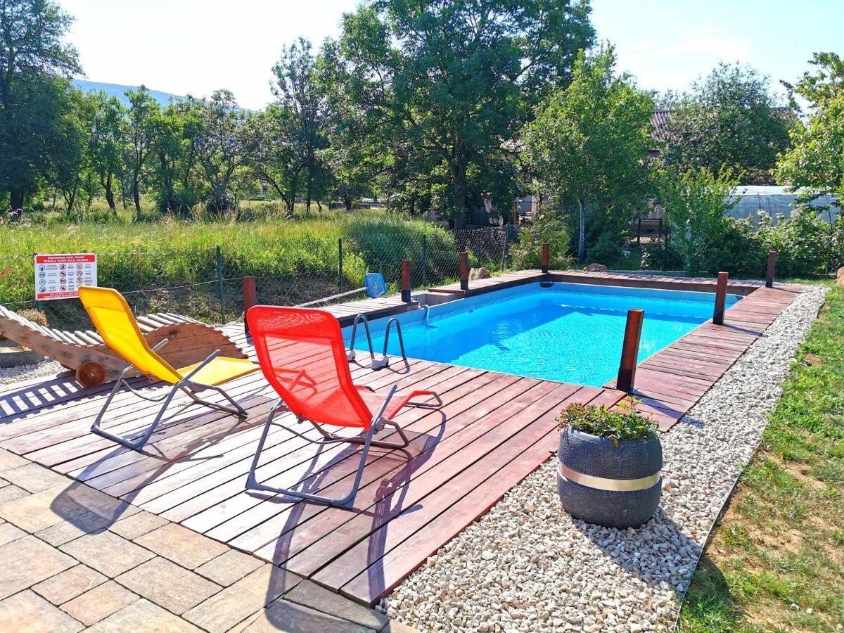 Holiday Home Melani Sinac Екстериор снимка
